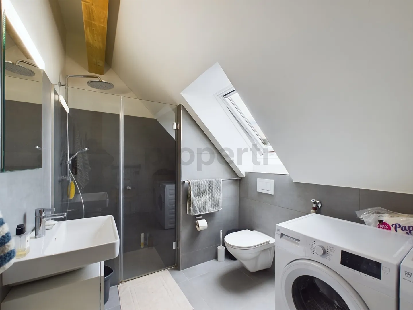Modernes 3.5-Zimmer-Loft in Zurich - Foto 5 von 10