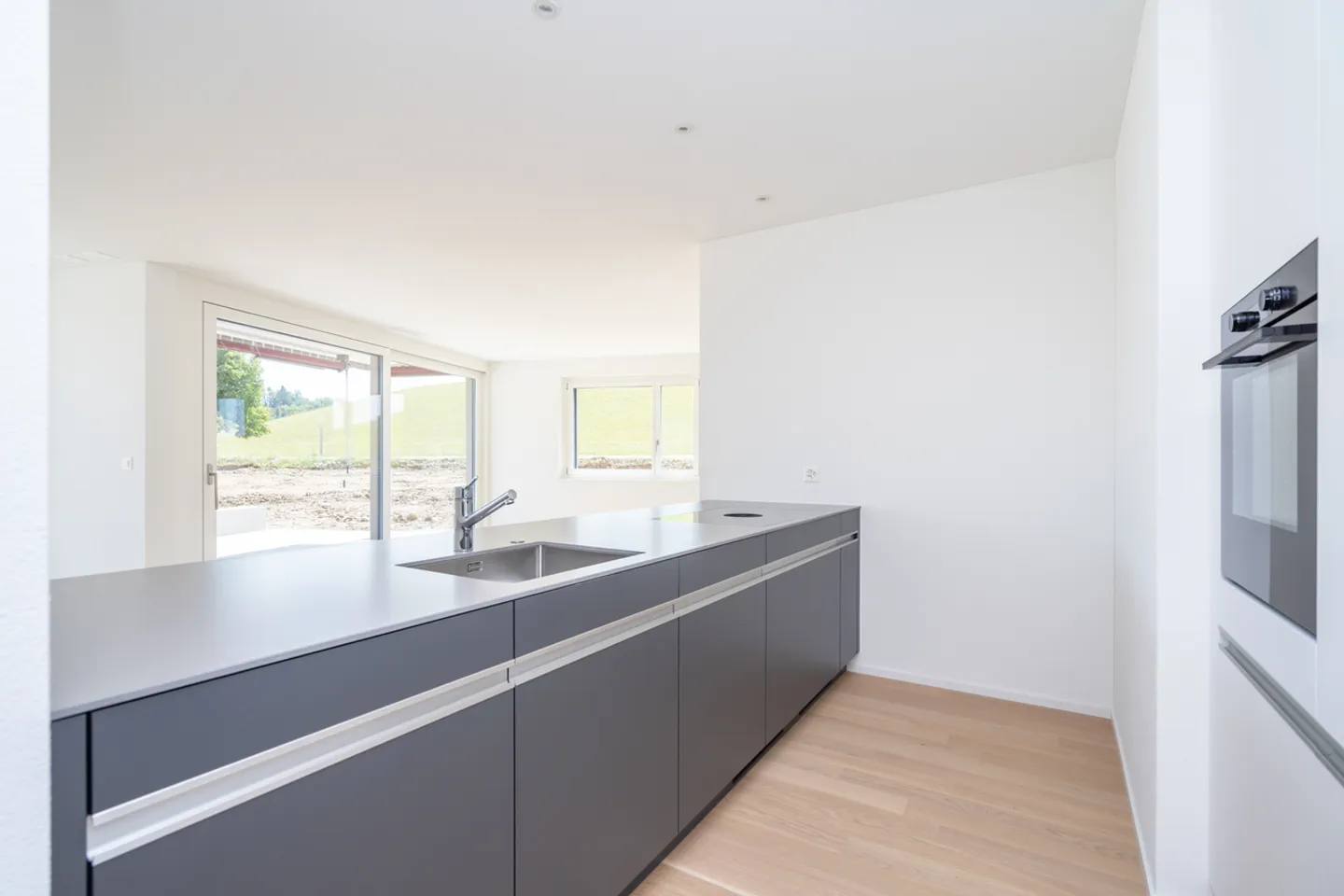 Appartamento attico unico con standard di nuova costruzione nell'area popolare di Schöngrün. - Foto 3 di 10