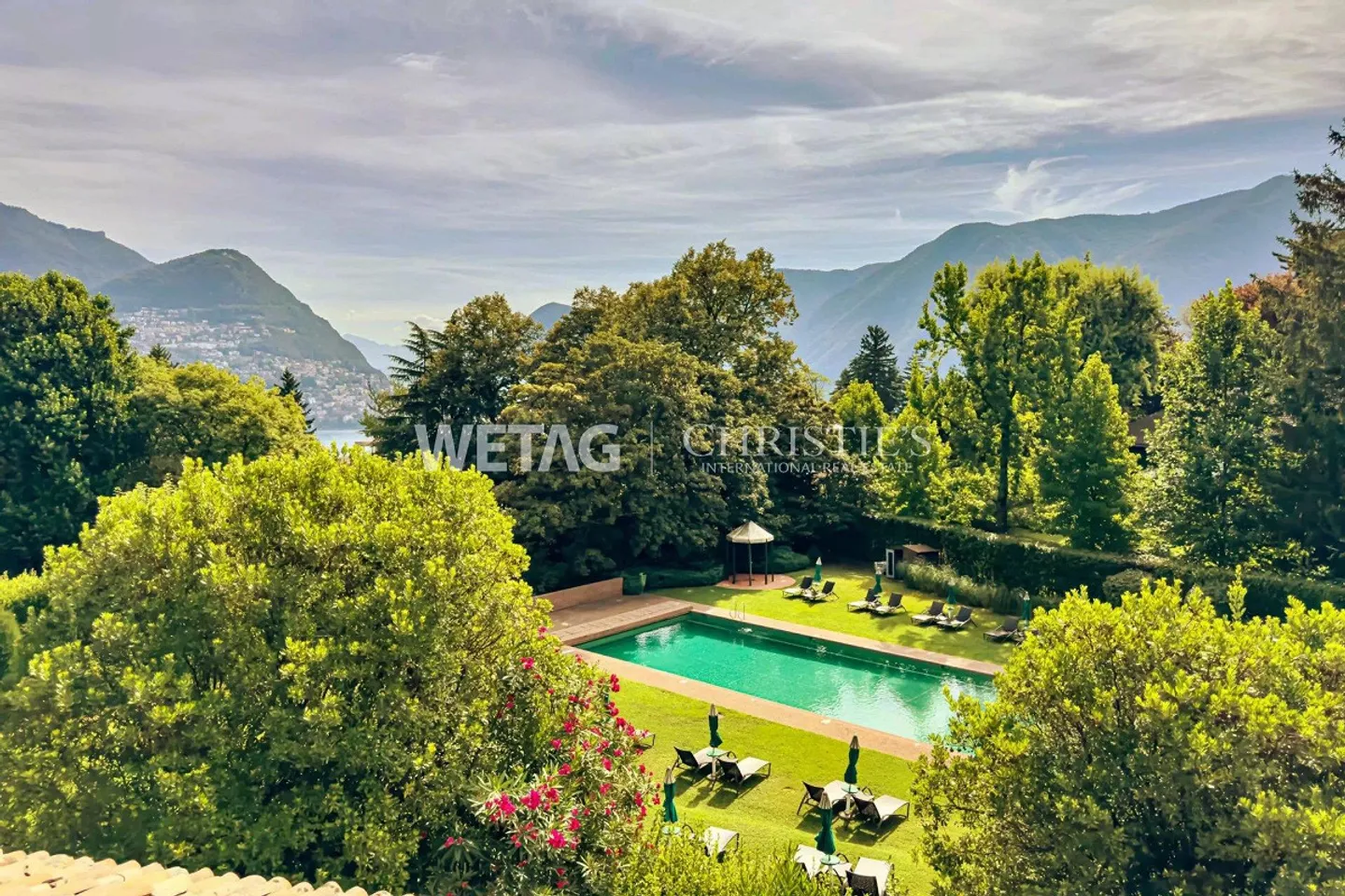 For sale in Lugano-Gentilino: elegant apartment with private garden - Photo 2 of 12