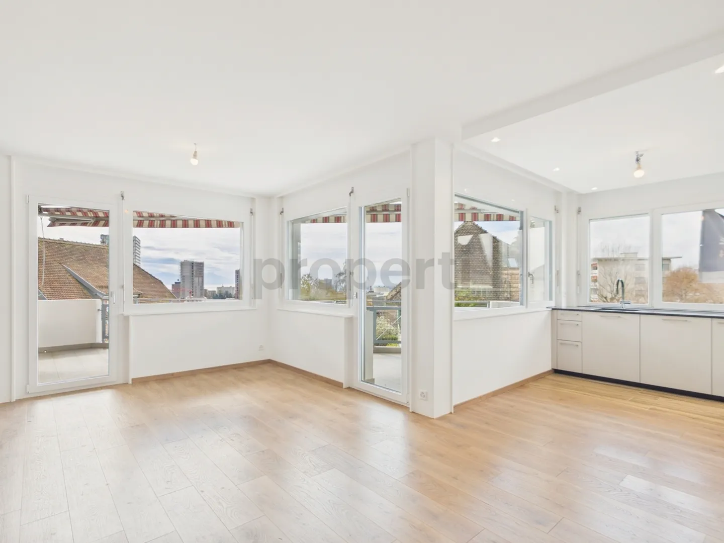 Geräumige 5,5-Zimmer-Wohnung, 2025 renoviert + unabhängiges Studio inklusive - Prilly - Foto 4 von 10