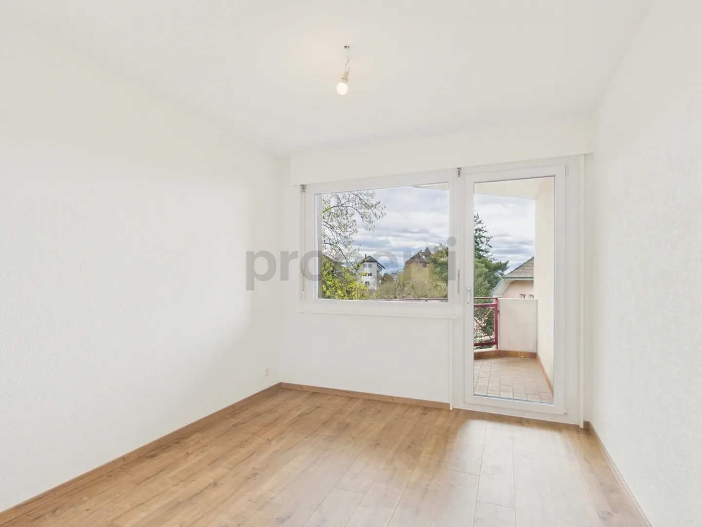 Geräumige 5,5-Zimmer-Wohnung, 2025 renoviert + unabhängiges Studio inklusive - Prilly - Foto 6 von 10