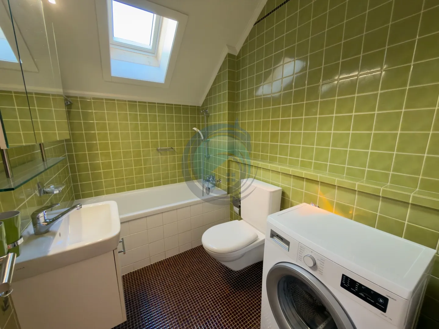 Appartement Charmant avec Vue sur le Lac - Photo 9 sur 15