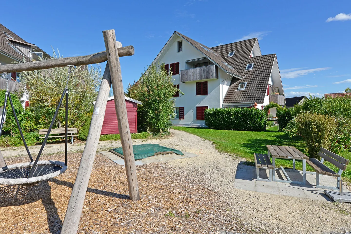 5.5-Room Penthouse Apartment in the Countryside - Photo 6 of 15