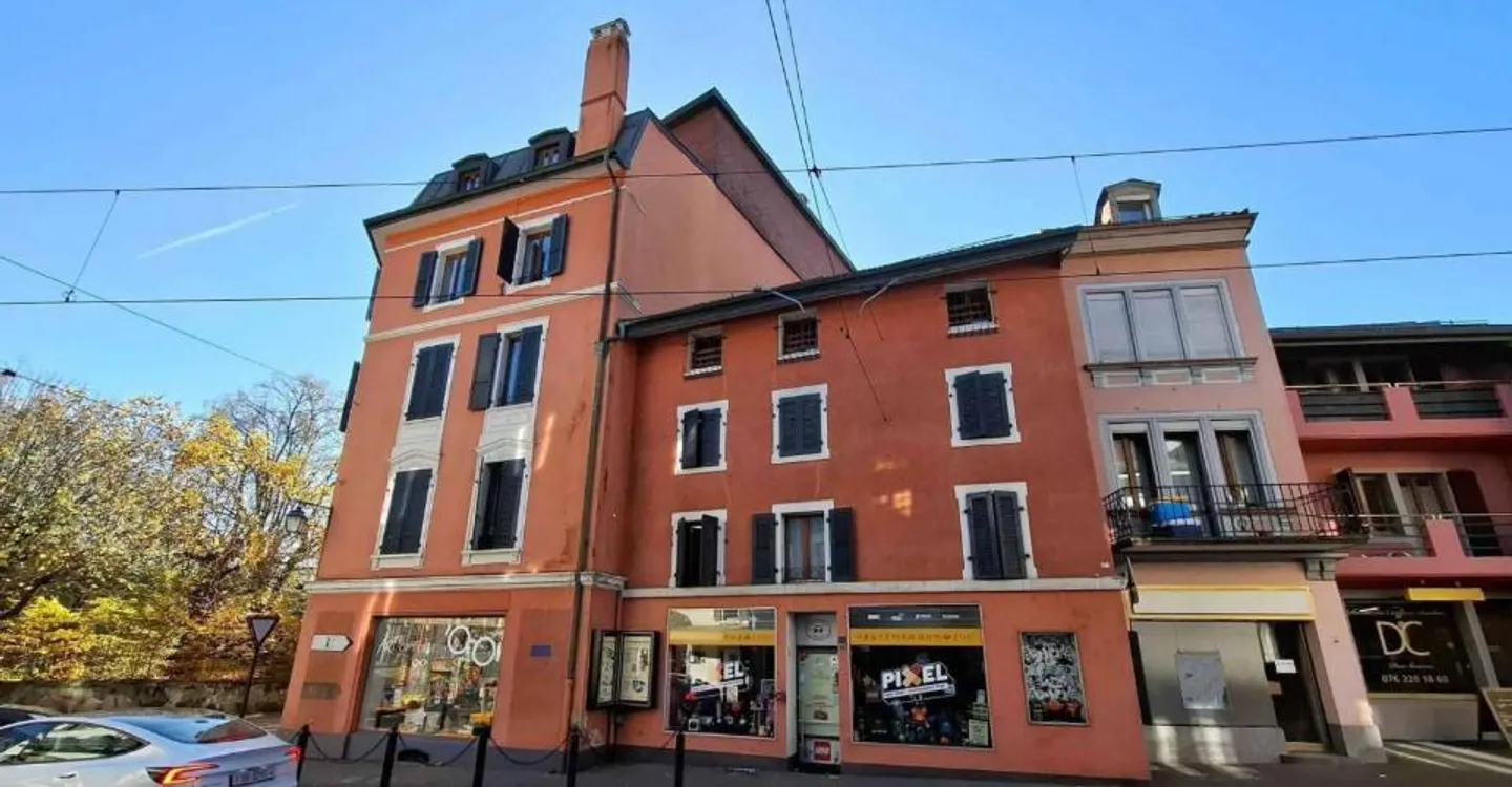 Building for sale - Photo 1 of 2