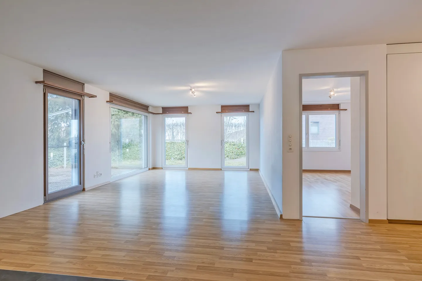 Attractive Villa with Guest Apartment - Photo 4 of 4