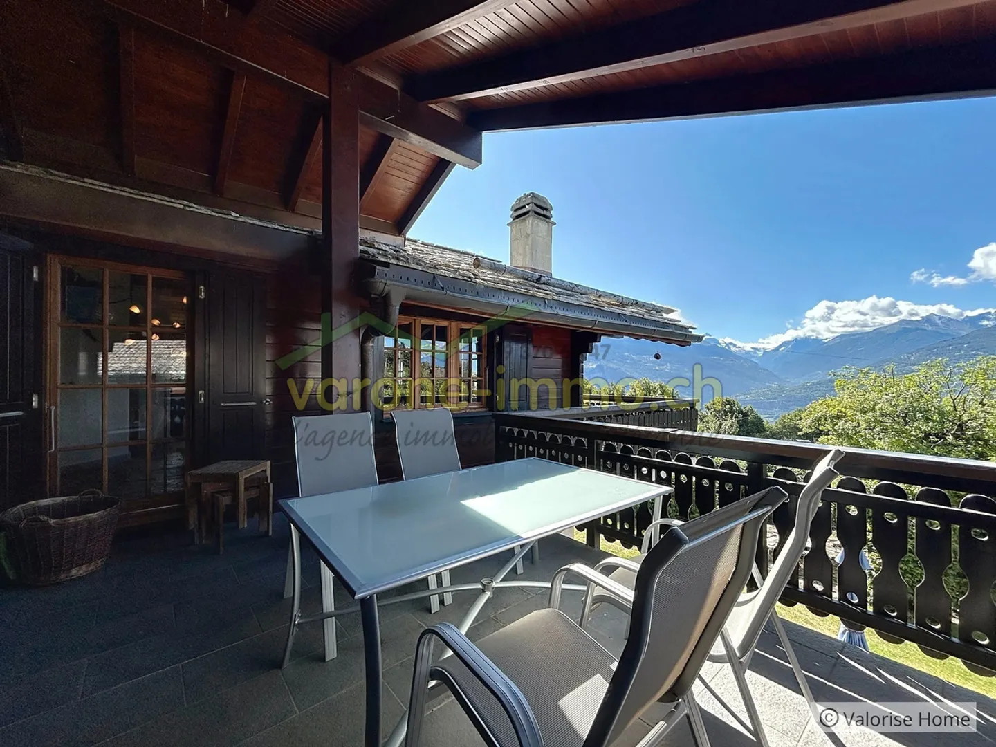 À vendre - Charmant chalet de 6 pièces avec piscine à Savièse - Photo 11 sur 13