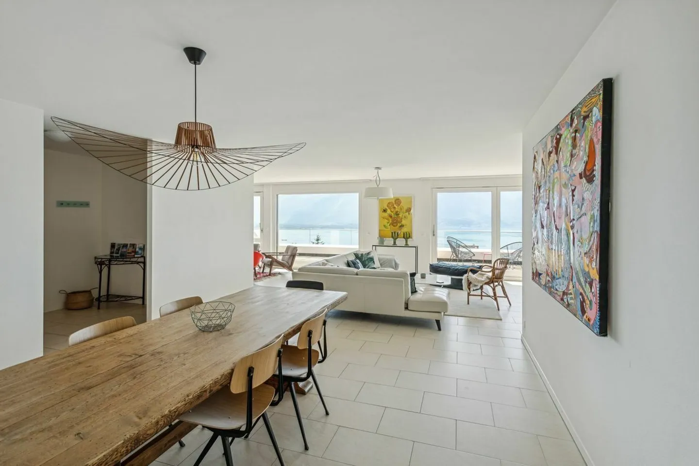 Beautiful penthouse with 200 m2 terrace and stunning view in Montreux - Photo 4 of 9