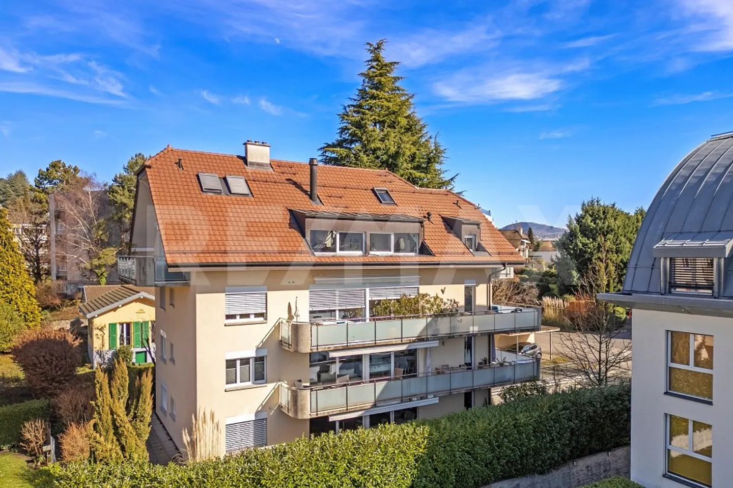 Elegante appartamento di 5,5 locali con balcone di 35 m² - Foto 1 di 13