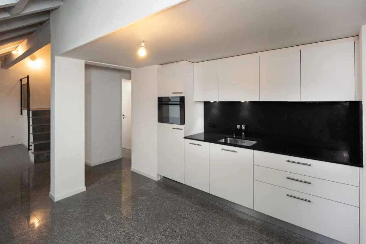 Appartamento in affitto - Foto 3 di 6