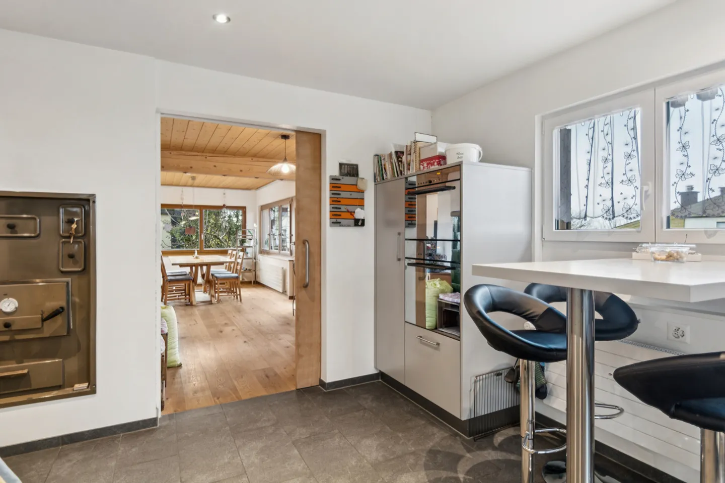 Chalet Charmant avec Grand Jardin - Photo 4 sur 14