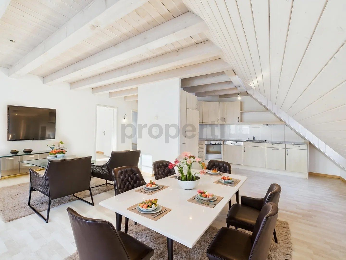 Charmante Appartement en Duplex au Dernier Étage au Cœur de Fällanden - Photo 1 sur 12