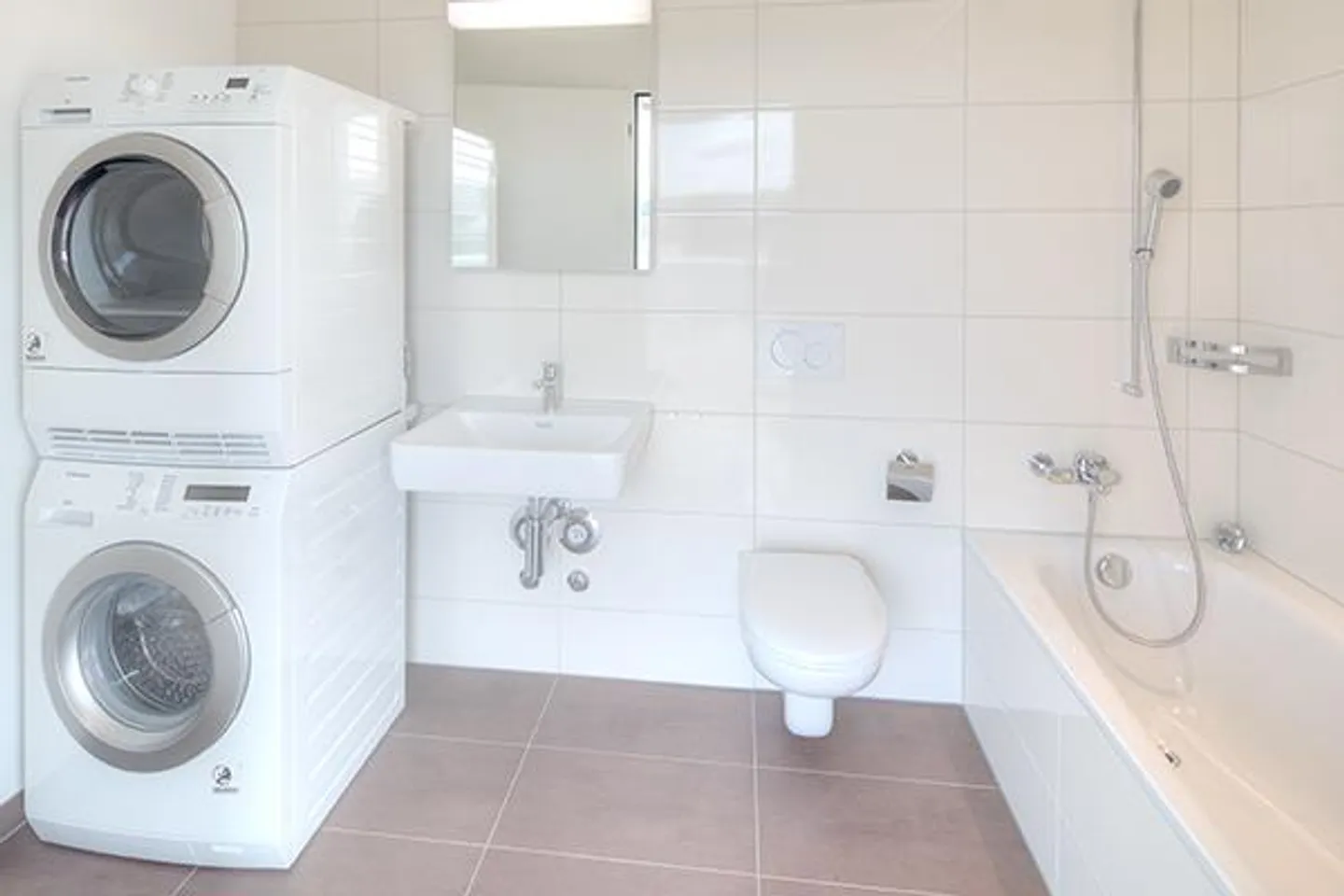 Hochwertige, elegante Wohnung mit grosszügiger Terrasse - Foto 6 von 9