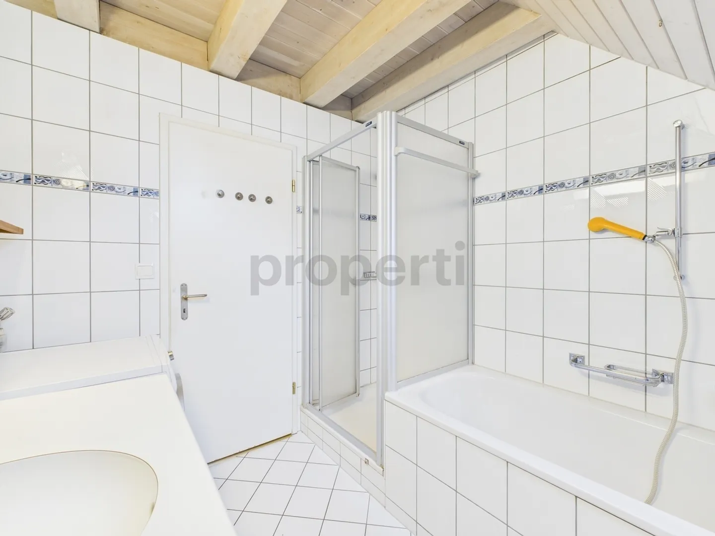Charmante Appartement en Duplex au Dernier Étage au Cœur de Fällanden - Photo 9 sur 12