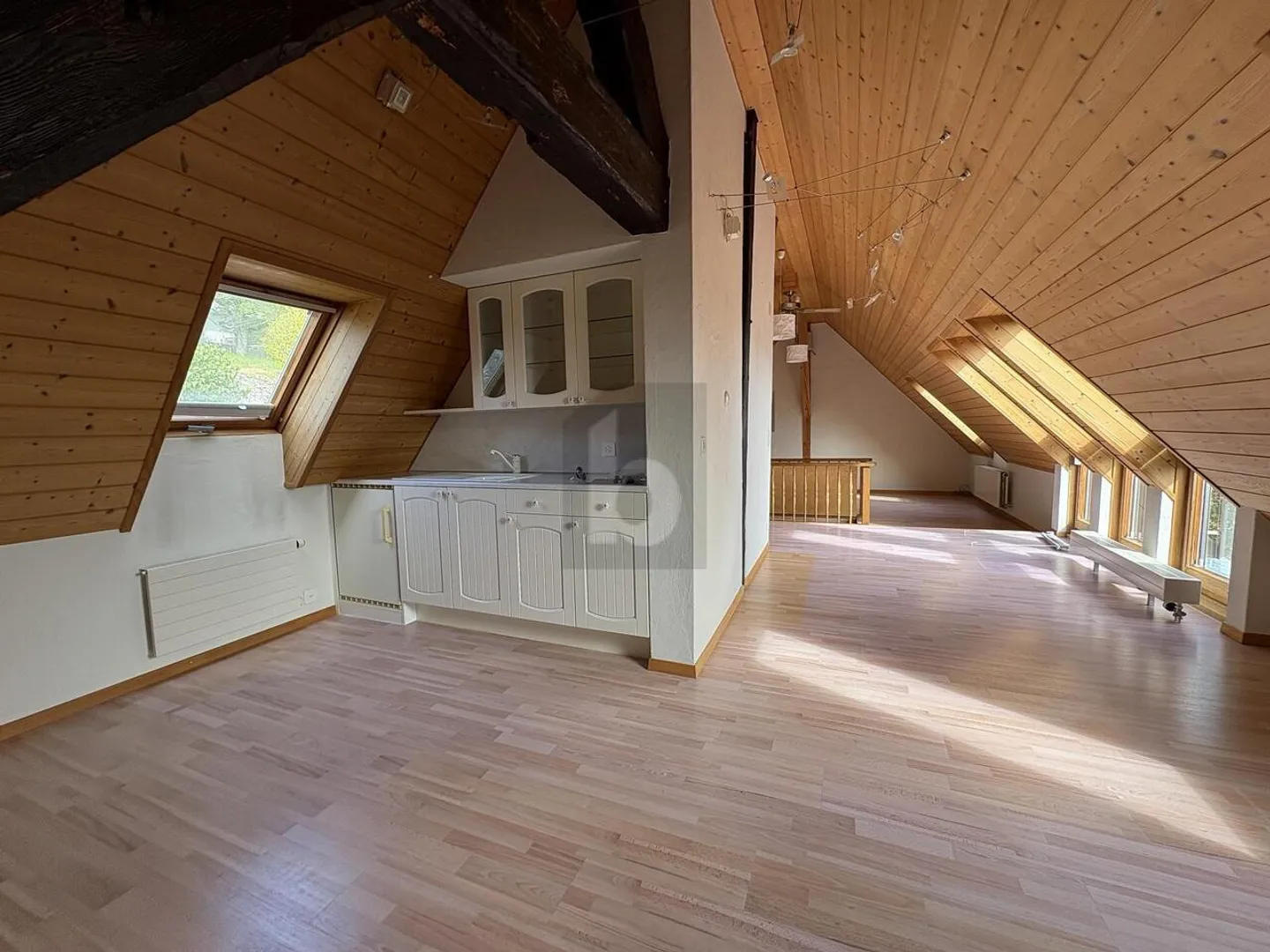 Charmante Maison Familiale avec Véranda - Photo 5 sur 6