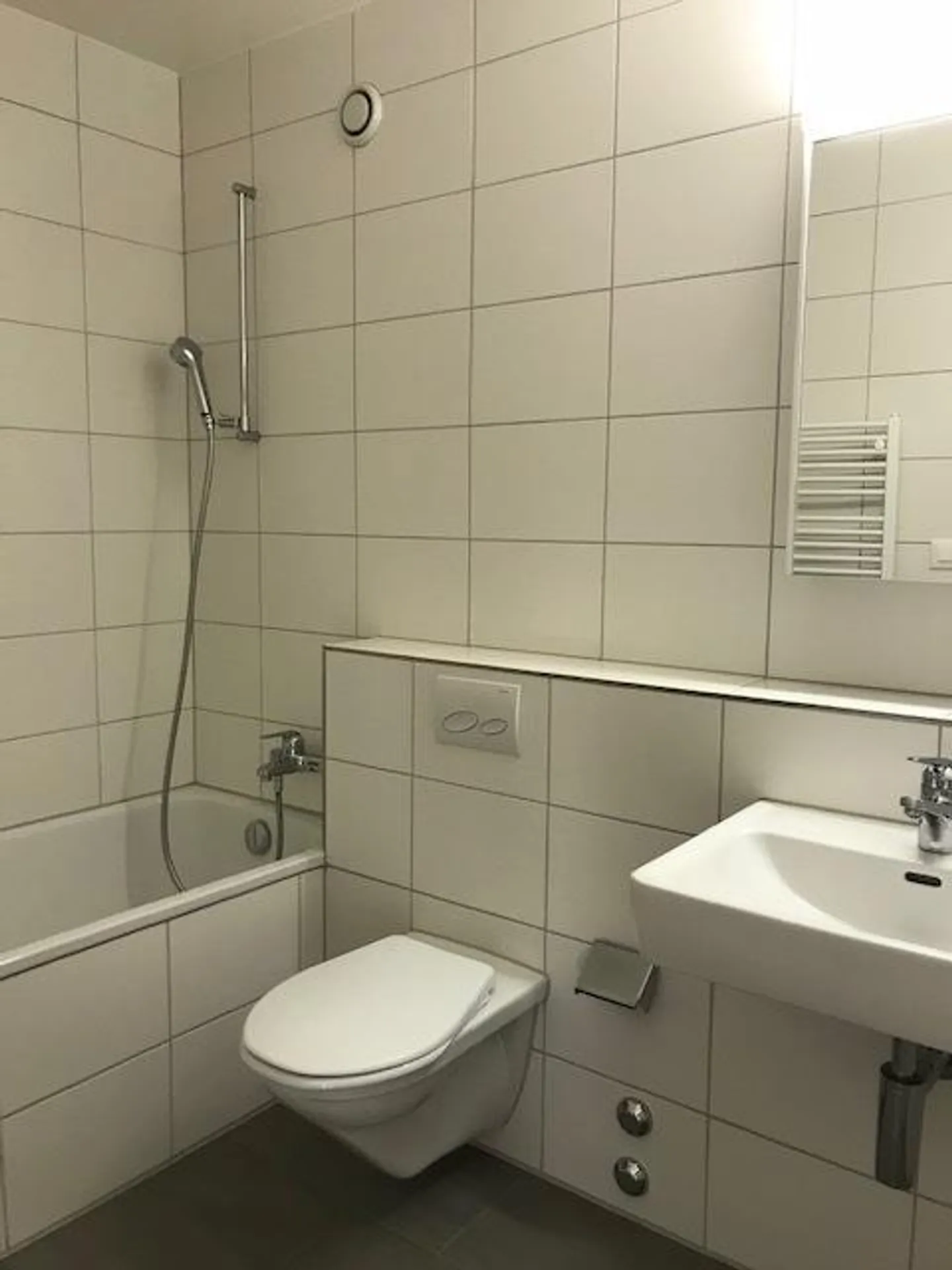 Quietly located 4-room apartment near Hardwald - Photo 4 of 7