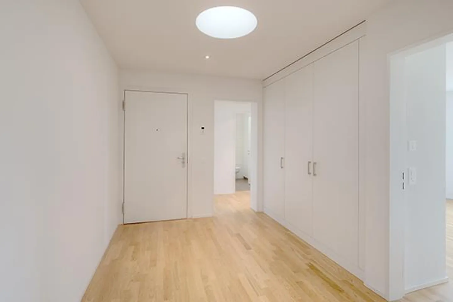 Hochwertige, elegante Wohnung mit grosszügiger Terrasse - Foto 9 von 9