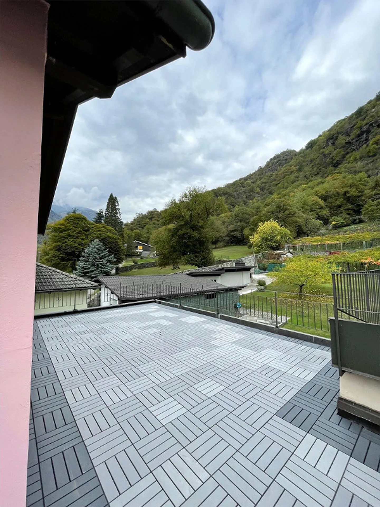 Cozy 2.5-room apartment in Giornico with balcony - Photo 8 of 9