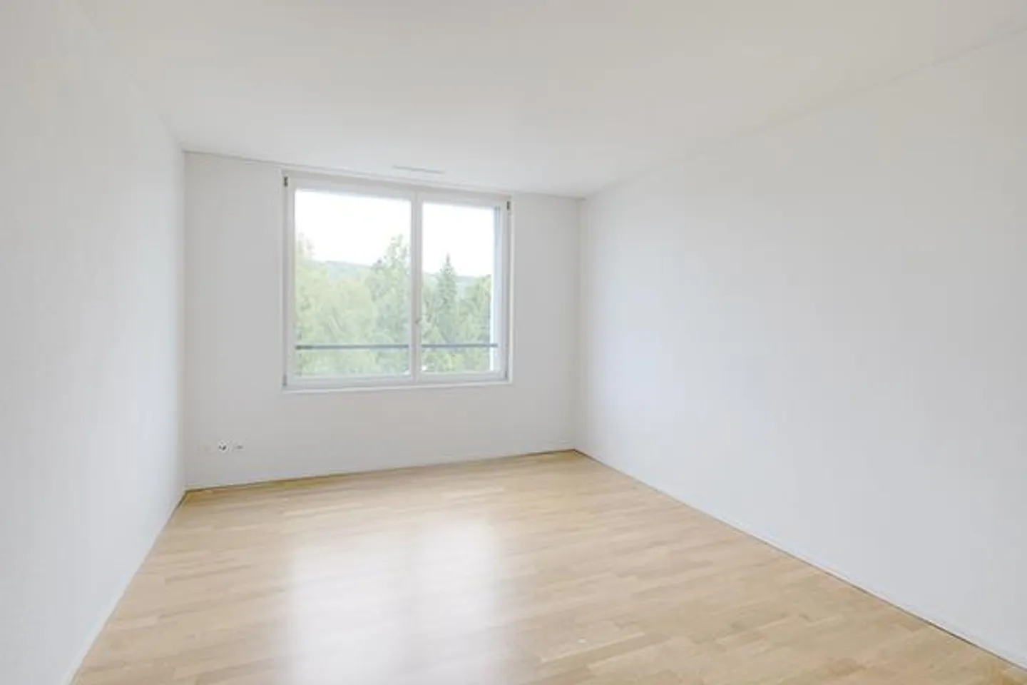 Hochwertige, elegante Wohnung mit grosszügiger Terrasse - Foto 8 von 9