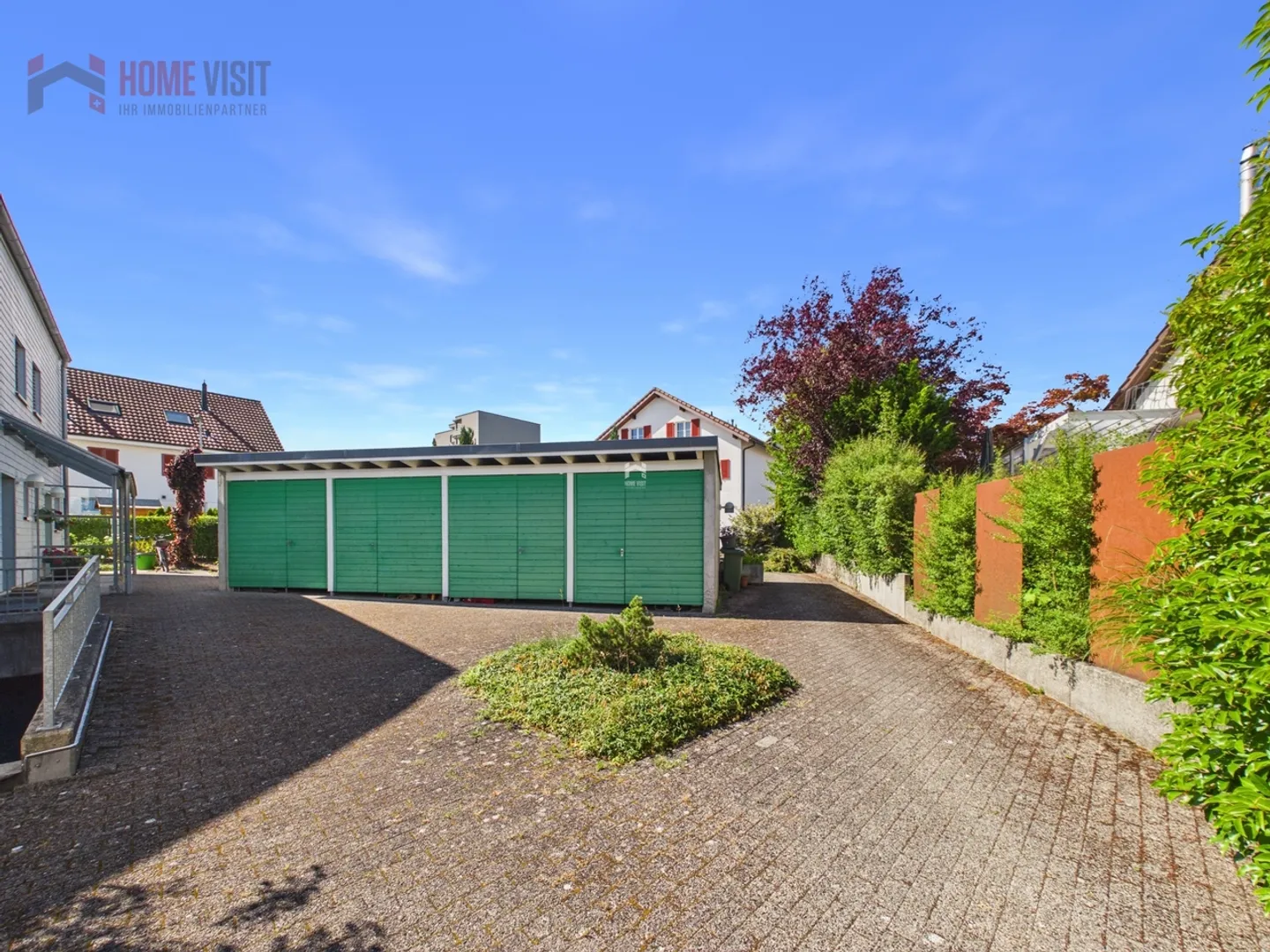 Spacious 5.5-Room Semi-Detached House - Living with Plenty of Space and Charm - Photo 18 of 19