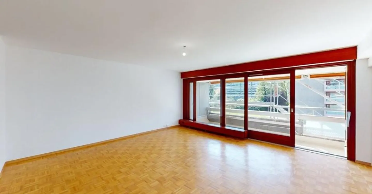 Appartement Charmant à La Tourelle - Photo 2 sur 8