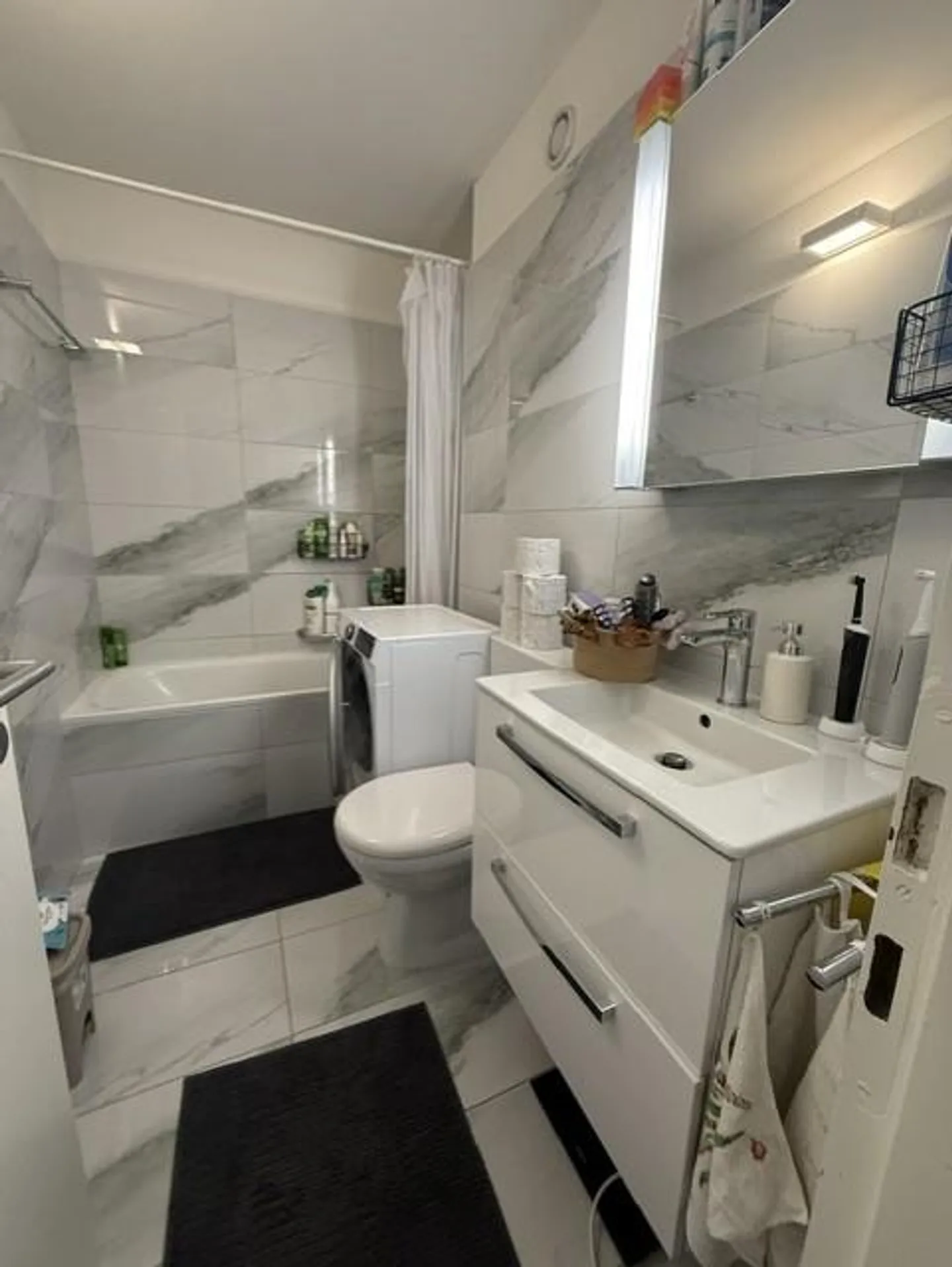Appartement lumineux de 2,5 pièces avec vue dégagée à Taverne - Photo 5 sur 5