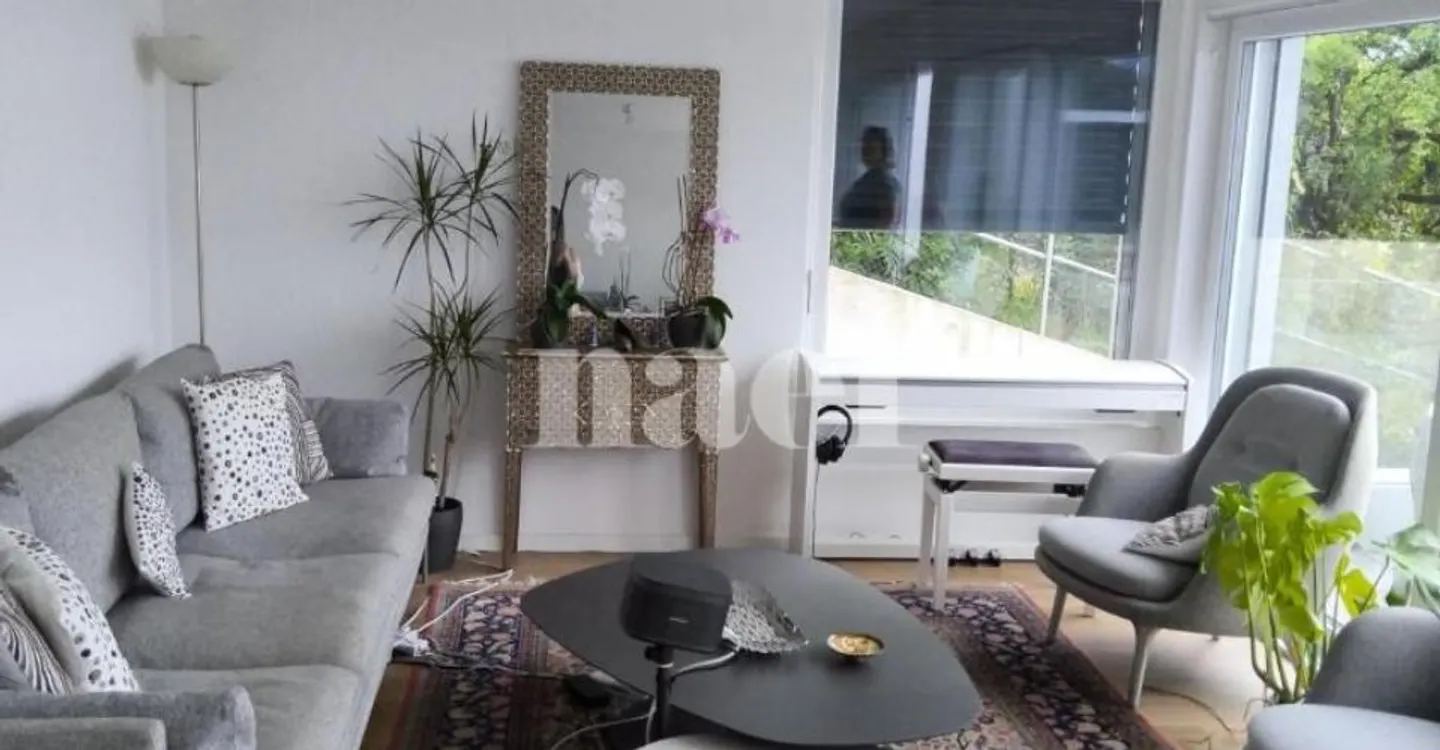 Bellissimo appartamento di 4.5 locali con vista lago - Foto 2 di 11