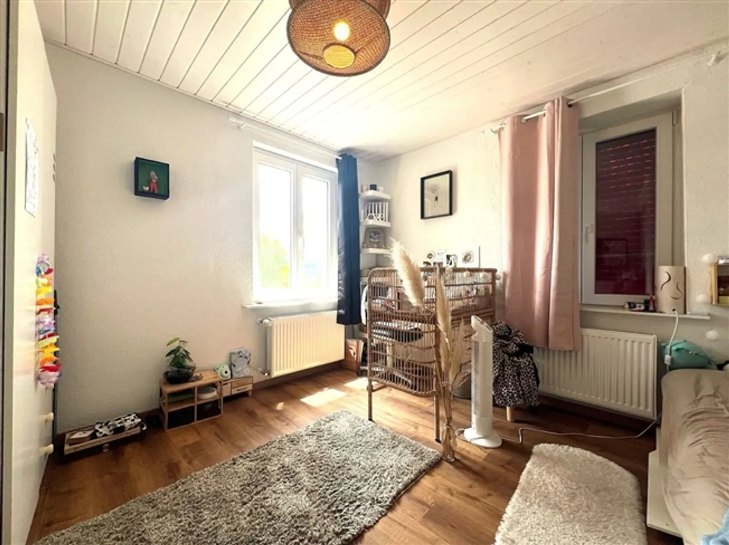 Beautiful house with 5 rooms / 3 bedrooms / 2 bathrooms / garden / terrace and balcony - Photo 9 of 13