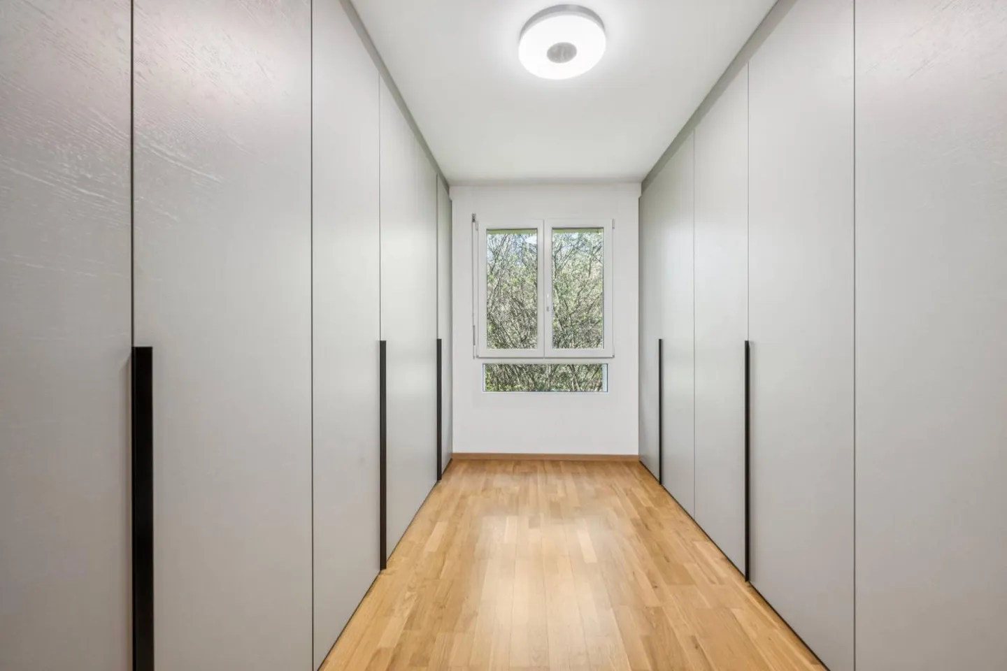 Duplex attico contemporaneo con vista sul lago - Foto 9 di 13