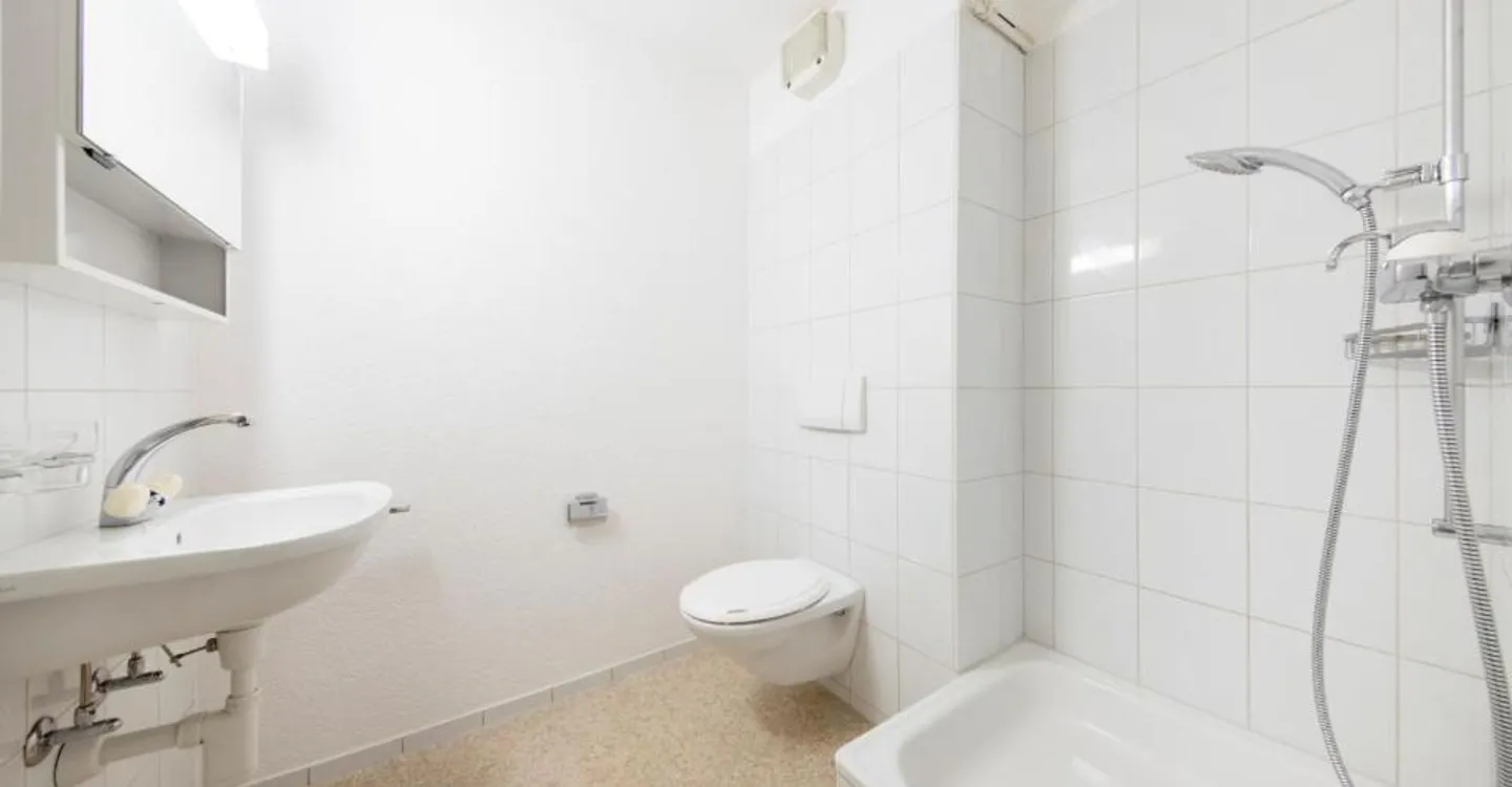 Zona residenziale tranquilla! - Foto 7 di 8