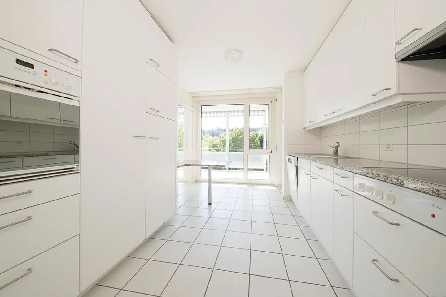 Moderno appartamento di 4.5 locali in una posizione tranquilla! - Foto 4 di 11