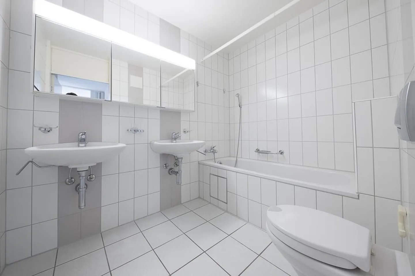 Moderno appartamento di 4.5 locali in una posizione tranquilla! - Foto 5 di 11