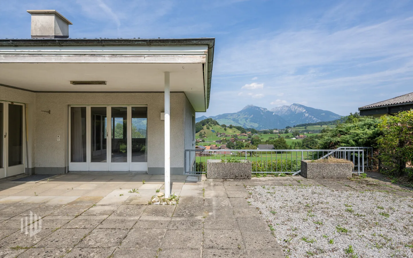 ImmoWyss - Grande casa unifamiliare in una posizione tranquilla con grande potenziale - Foto 8 di 13
