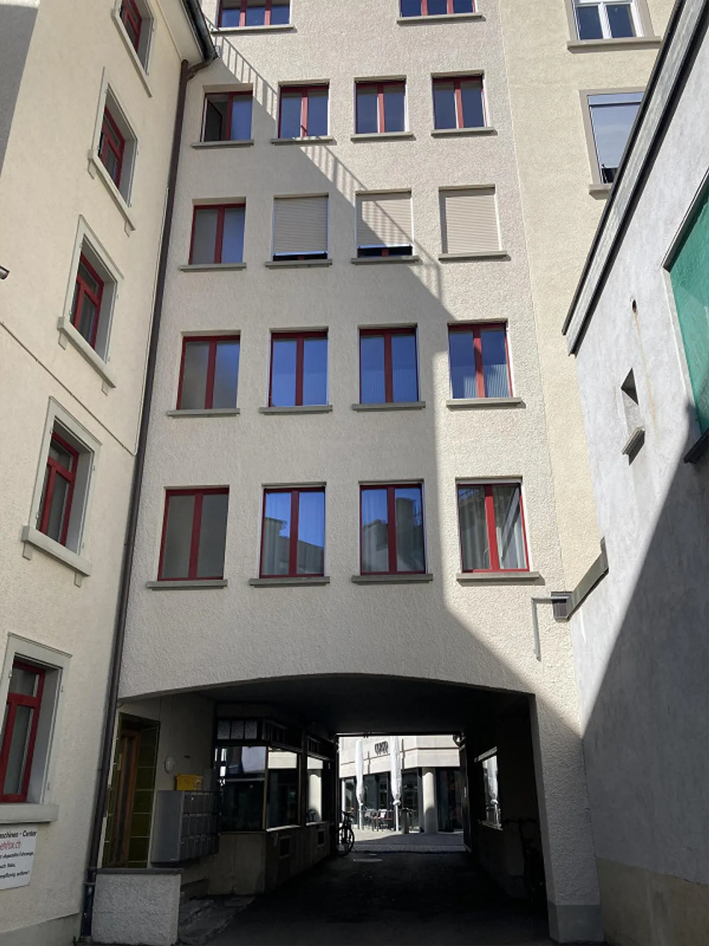 Bright, furnished practice in the old town of St. Gallen on Monday/Thursday - Photo 6 of 25