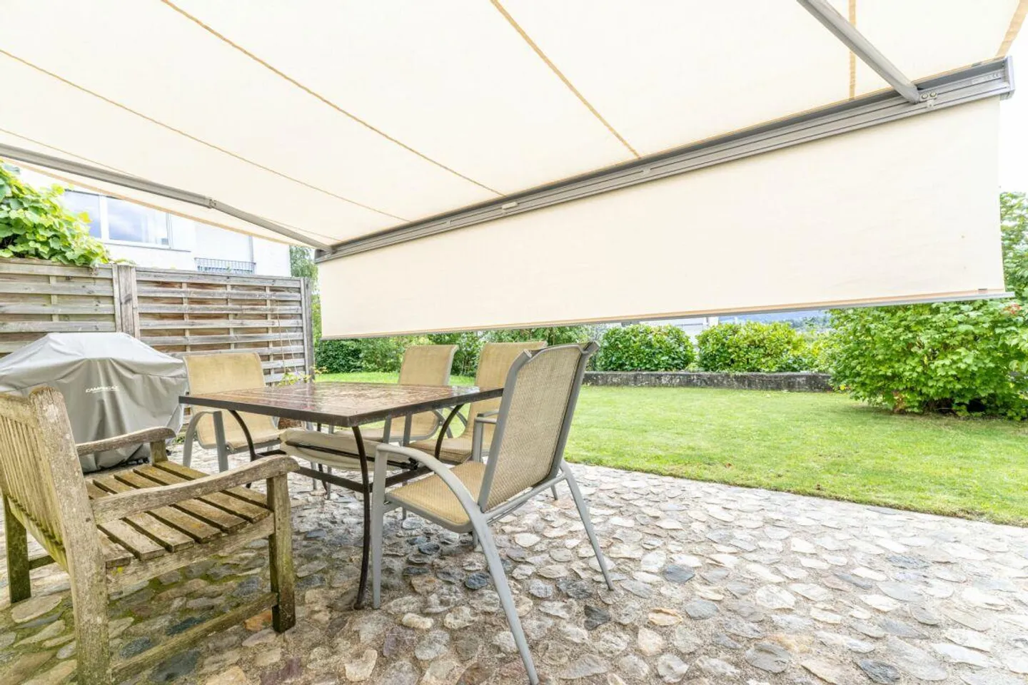 Renovierte 4.5-Zimmer-Gartenwohnung mit Weitsicht in Bassersdorf - Foto 4 von 13