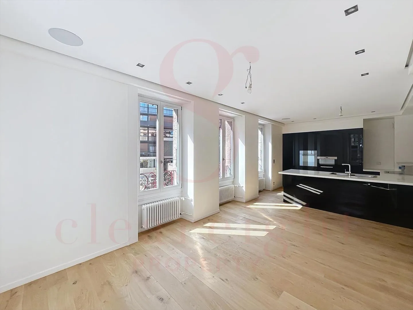 Exceptional duplex in the heart of Geneva - Photo 1 of 3