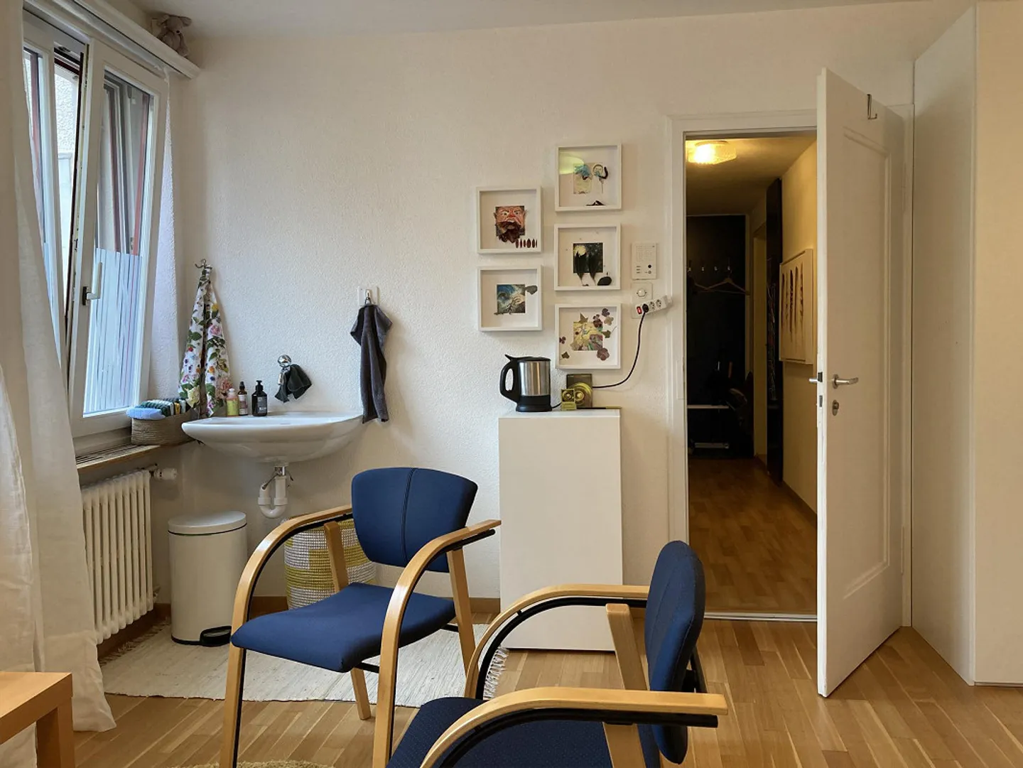 Bright, furnished practice in the old town of St. Gallen on Monday/Thursday - Photo 8 of 25