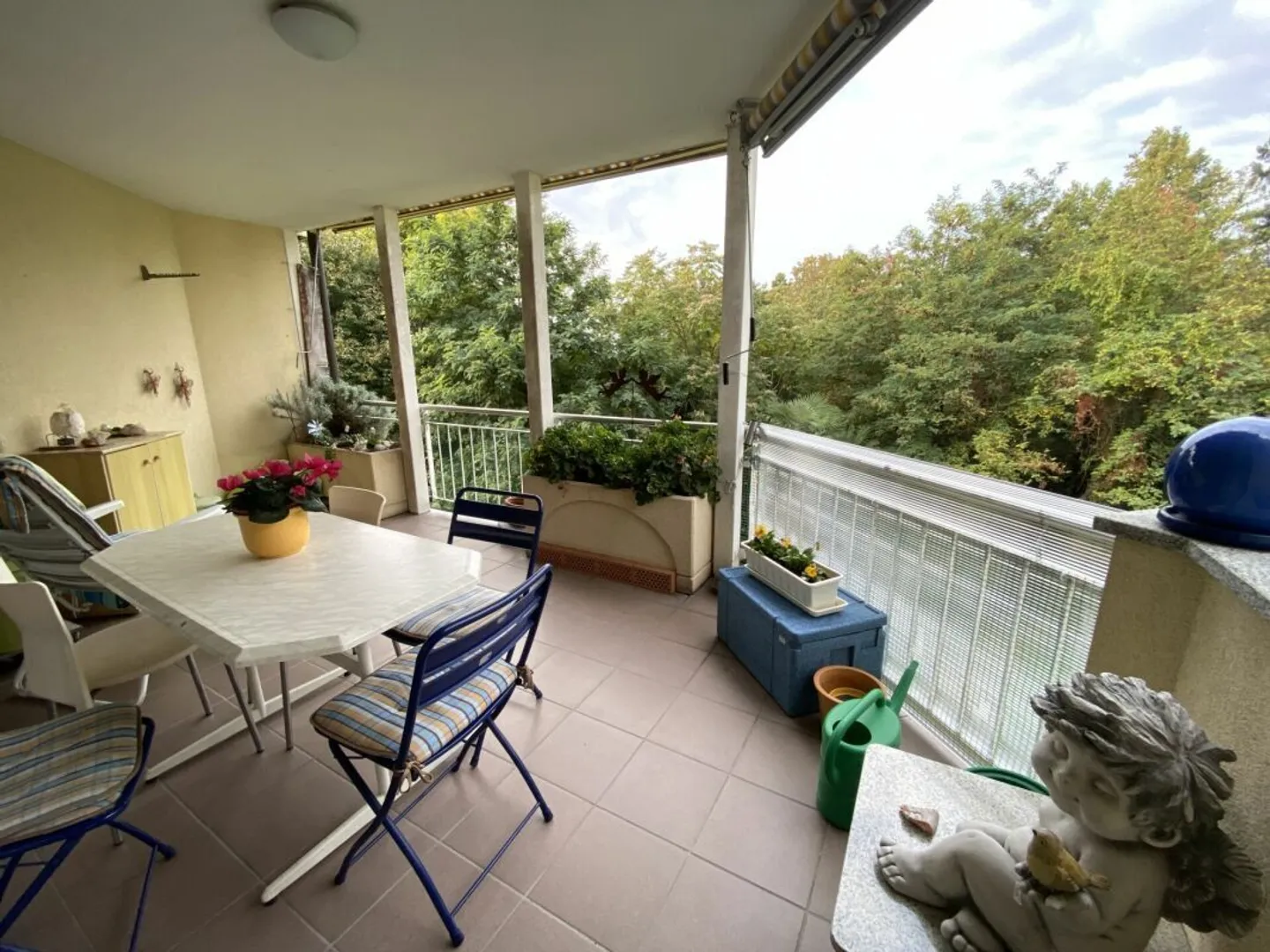 Luminoso appartamento3.5 locali/ Charmante 3.5-Zimmer-Wohnung mit Gartenblick - Foto 6 di 15