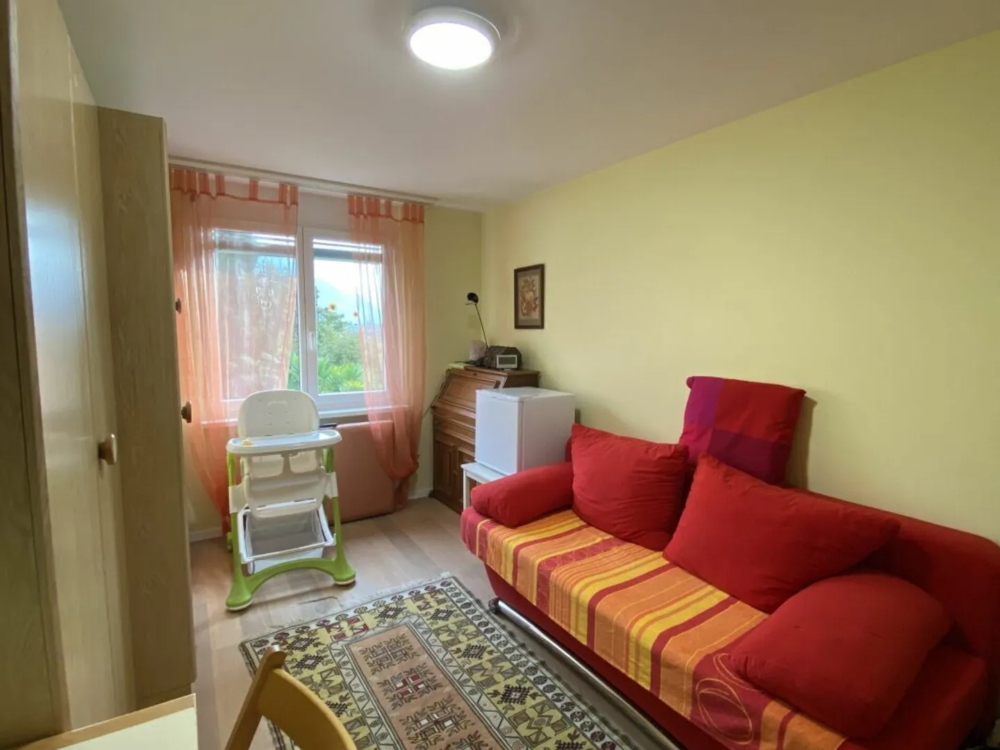 Luminoso appartamento3.5 locali/ Charmante 3.5-Zimmer-Wohnung mit Gartenblick - Foto 9 di 15