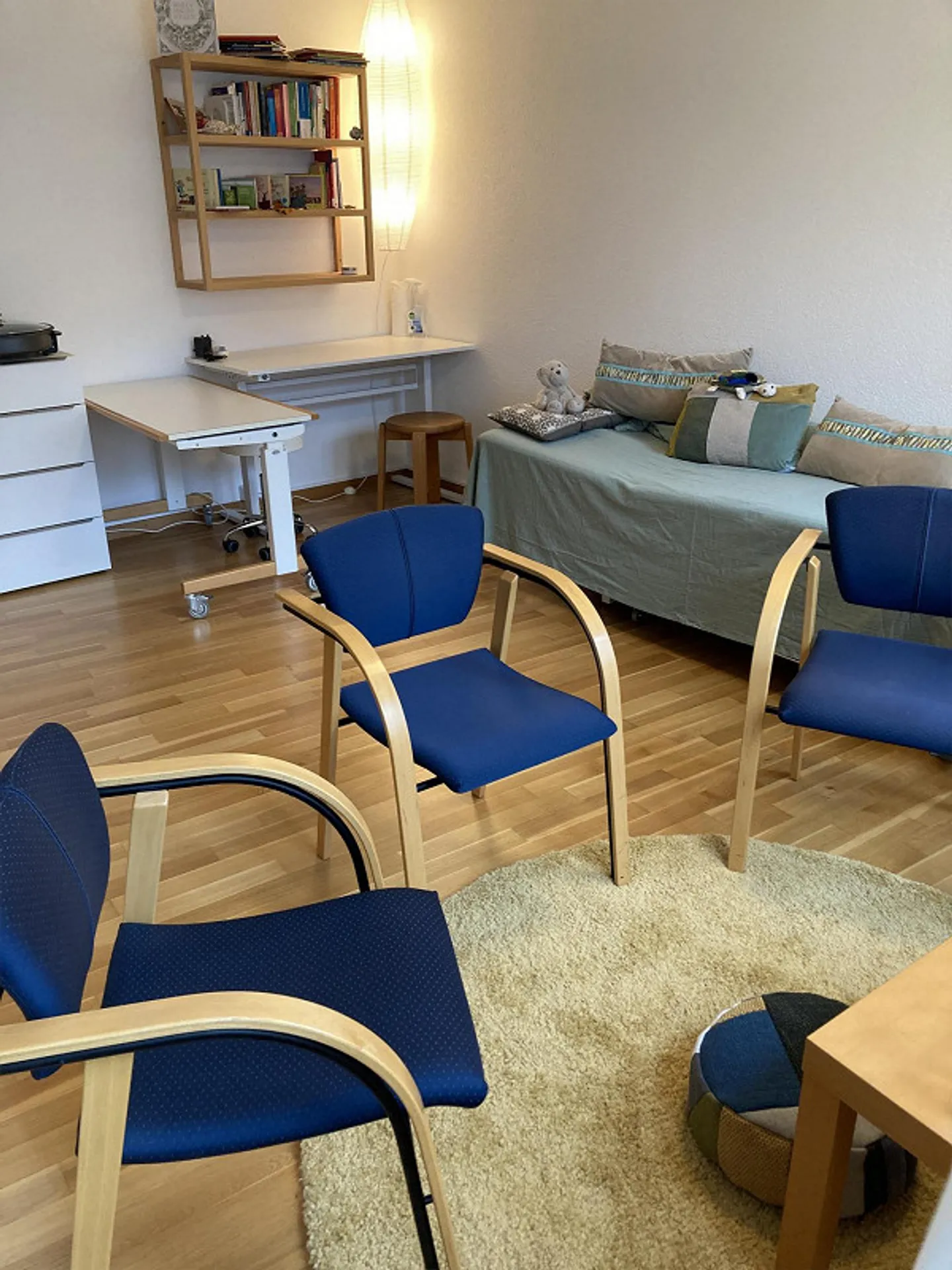 Bright, furnished practice in the old town of St. Gallen on Monday/Thursday - Photo 10 of 25