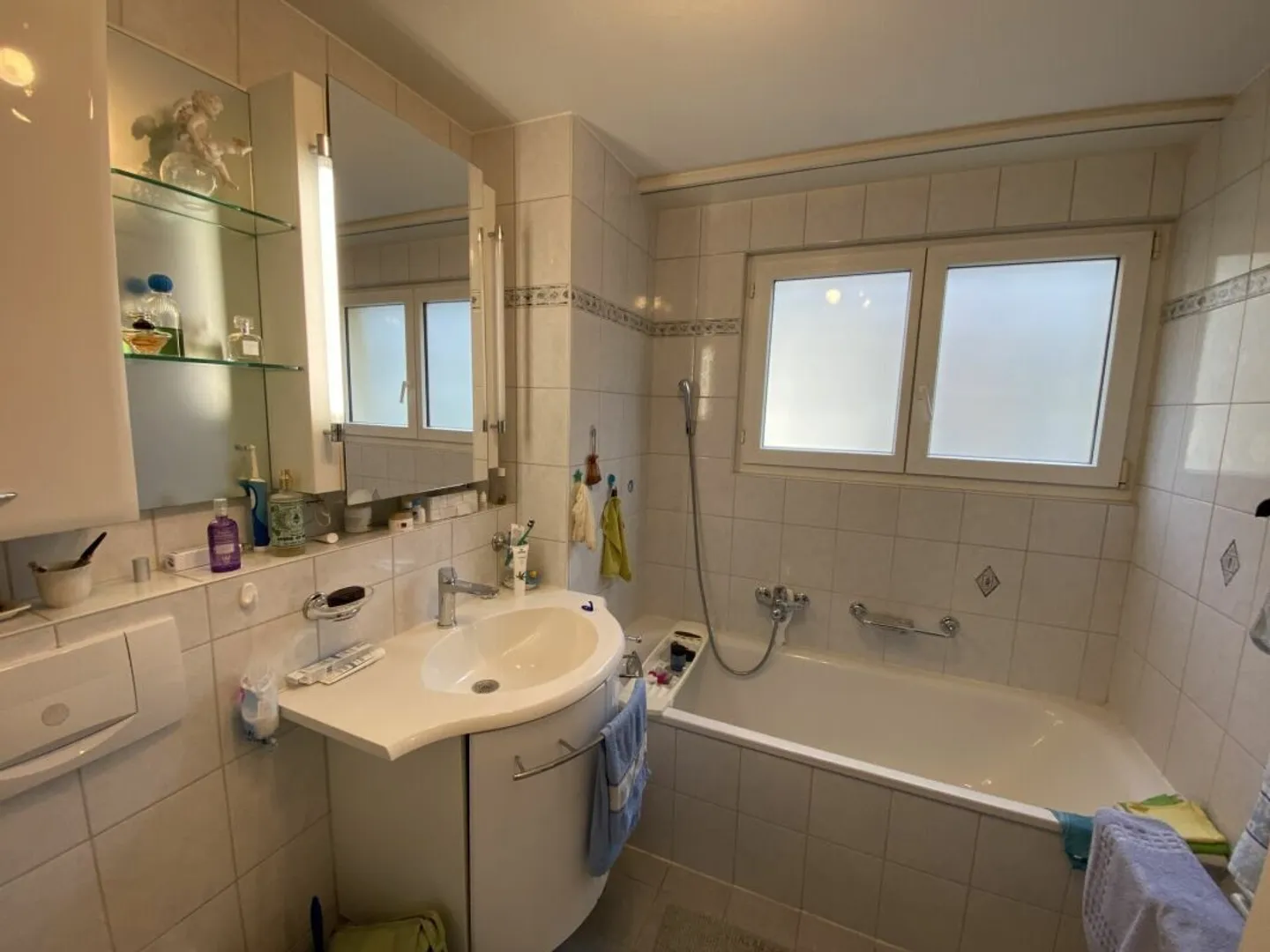 Luminoso appartamento3.5 locali/ Charmante 3.5-Zimmer-Wohnung mit Gartenblick - Foto 12 di 15