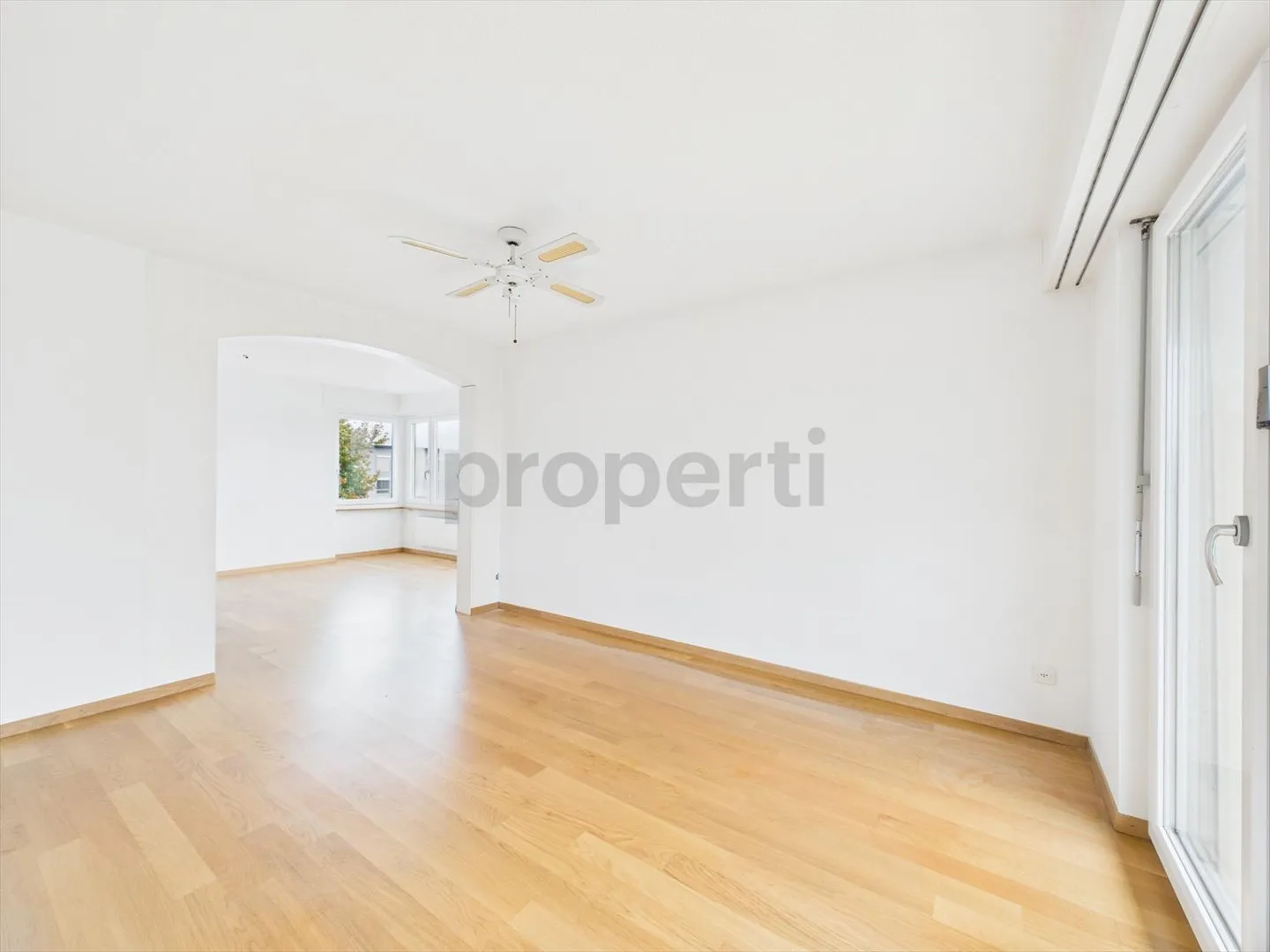 Attractive 3.5-room apartment in Solothurn with a view of the Weissen... - Photo 2 of 13