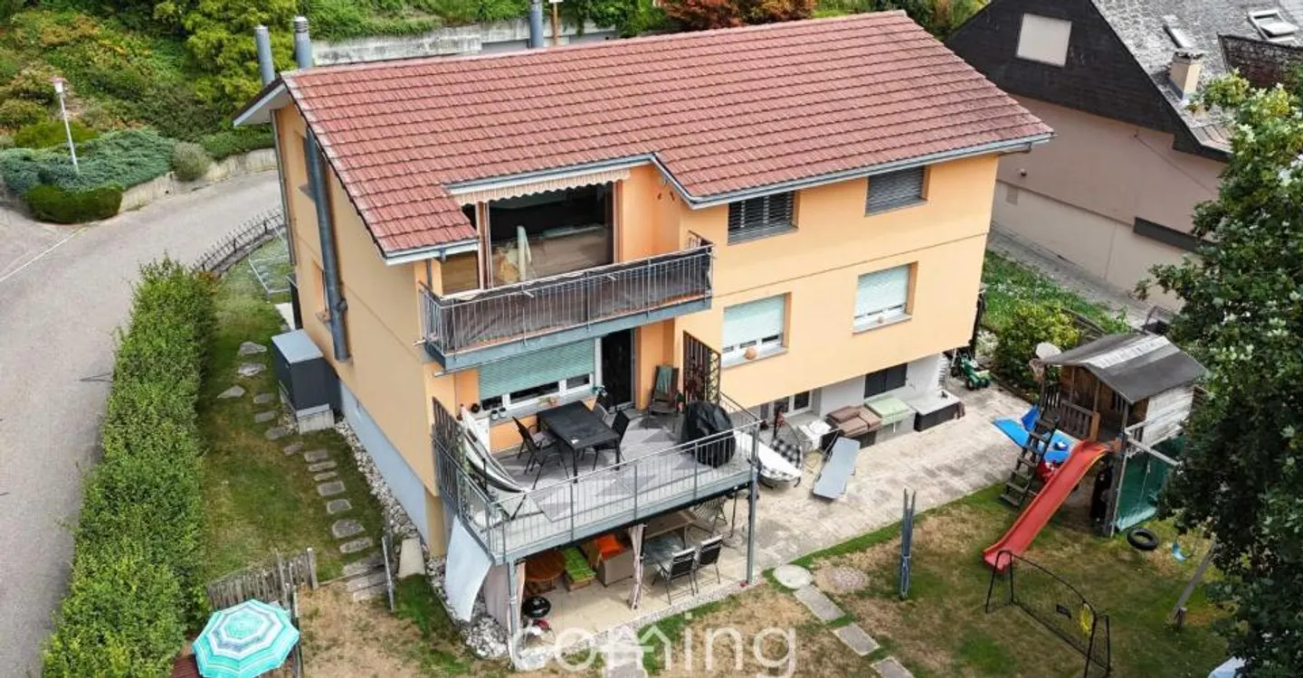 Casa multifamiliare modernizzata con tre unità abitative a Rohrbach soleggiata - Foto 1 di 13
