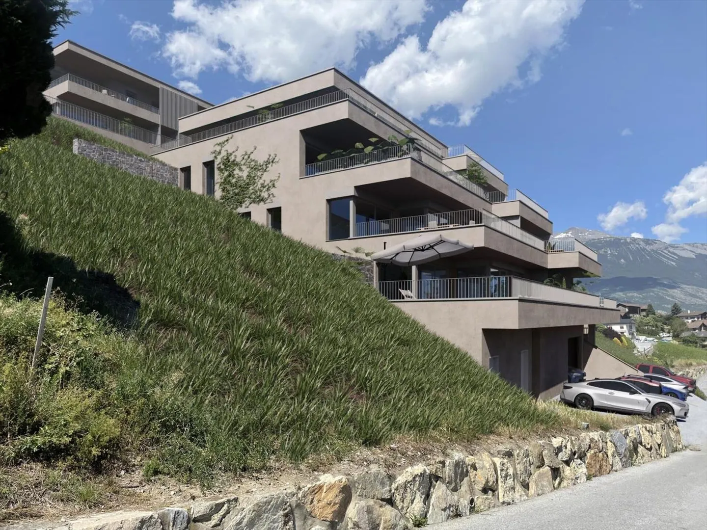 Attic 2.5 rooms in Corin-de-la-Crête - Photo 2 of 13