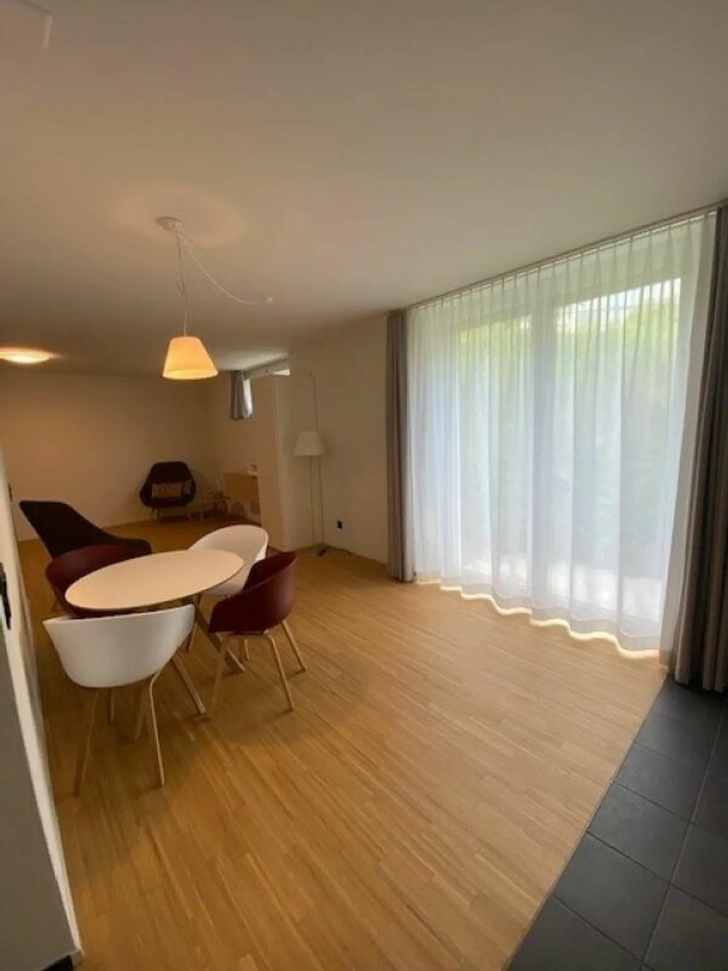 Appartement Moderne Près de la Vieille Ville - Photo 4 sur 8