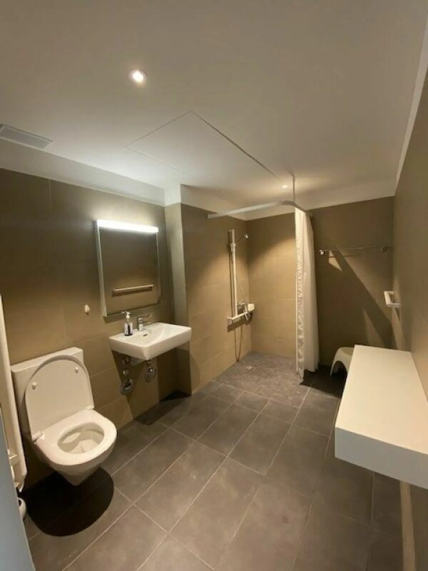 Appartement Moderne Près de la Vieille Ville - Photo 8 sur 8