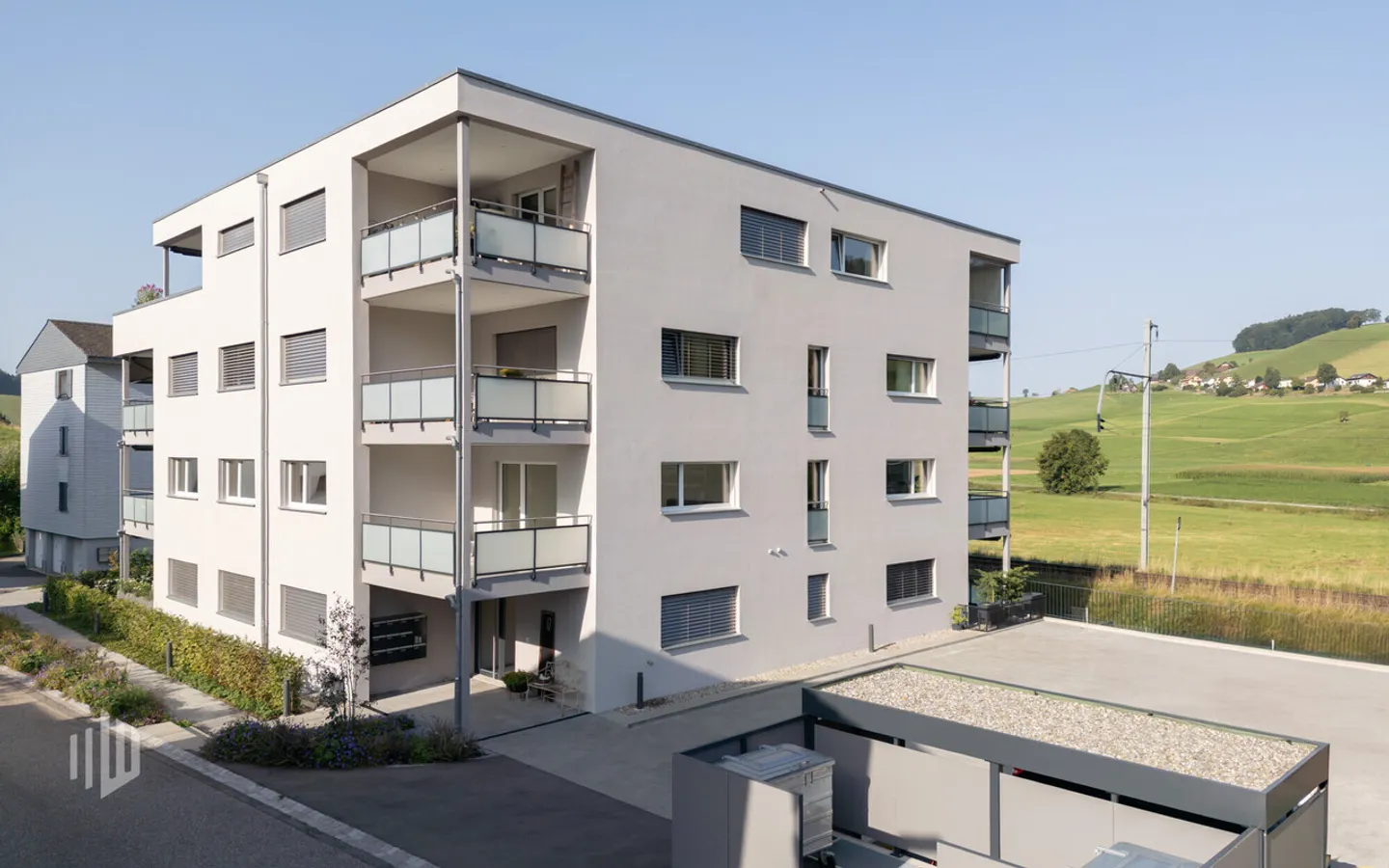Wohnung kaufen - Foto 1 von 8