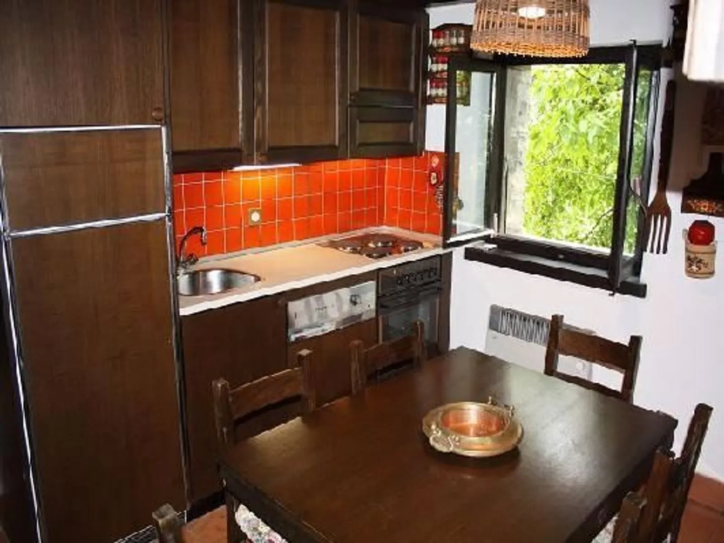 5 1/2-Room Rustic House in a Secluded Location with 10,000 m2 of Meadow Land - Photo 8 of 13