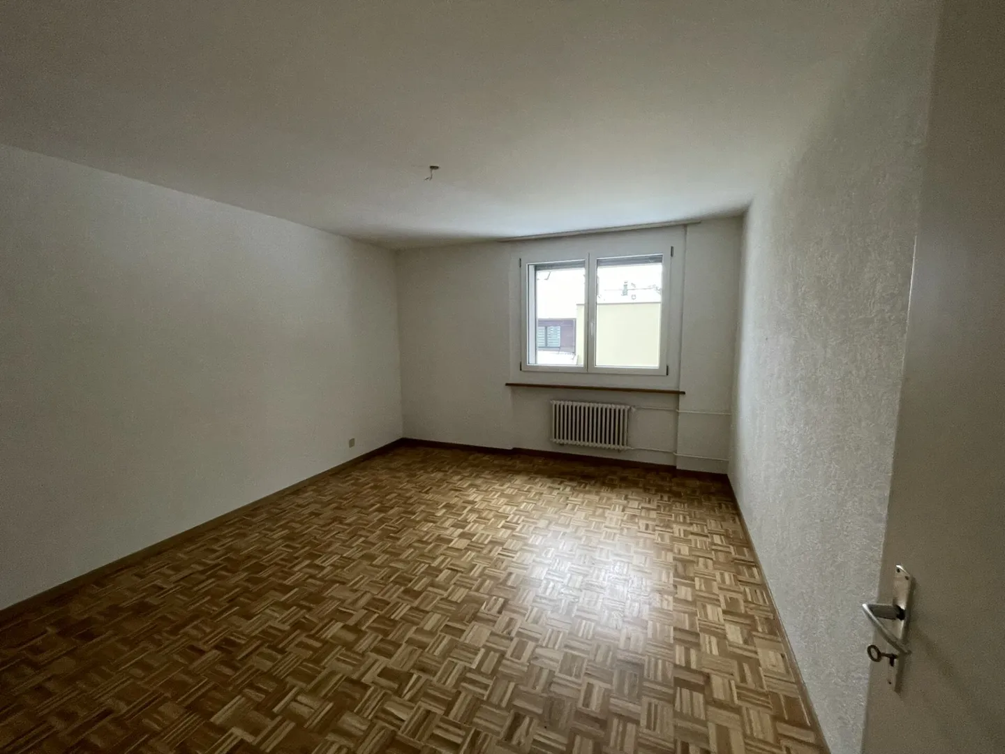 St-Imier, beautiful 3.5-room apartment on the 3rd floor with elevator - Photo 5 of 9