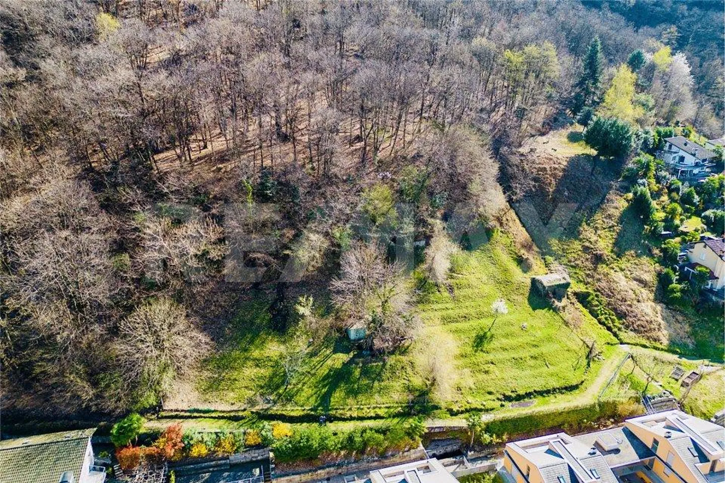 Building plot with a view - Photo 12 of 12