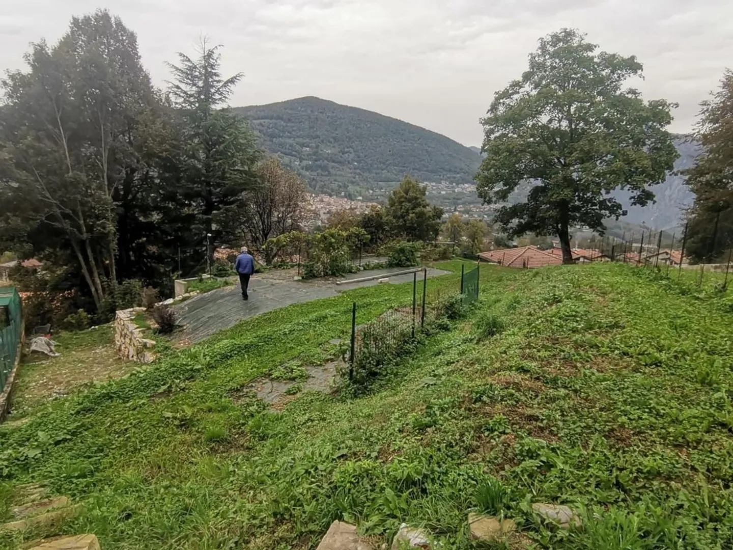 Terrain à bâtir ensoleillé à Laino - Photo 5 sur 13